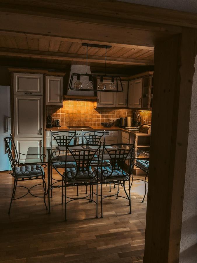 Kuhlinarik Apartment Prama Esterno foto